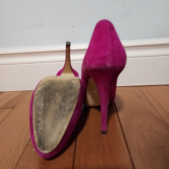 Hot Pink Size 10 Aldo shoes - Picture 4 of 4